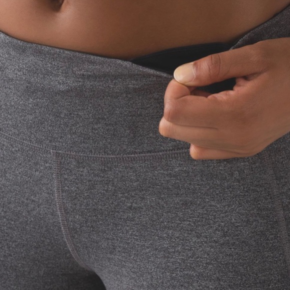 SOLD 🍋Lululemon Pace Rival Crop, 19”, EUC - Picture 3 of 6